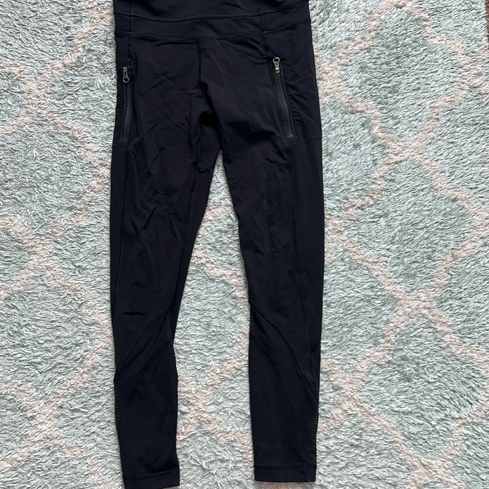 Black lululemon leggings